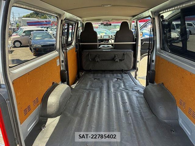 Toyota HIACE VAN 2016-11 7981361-19