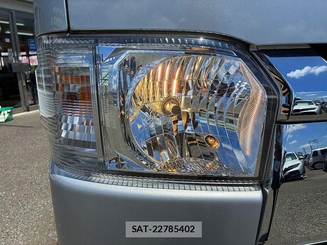 Toyota HIACE VAN 2016-11 7981361-21