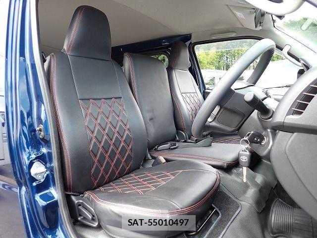 Toyota HIACE VAN 2021-11 7981359-19