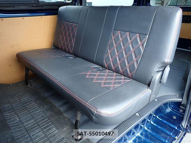 Toyota HIACE VAN 2021-11 7981359-23