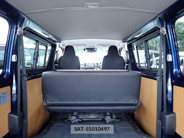 Toyota HIACE VAN 2021-11 7981359-24