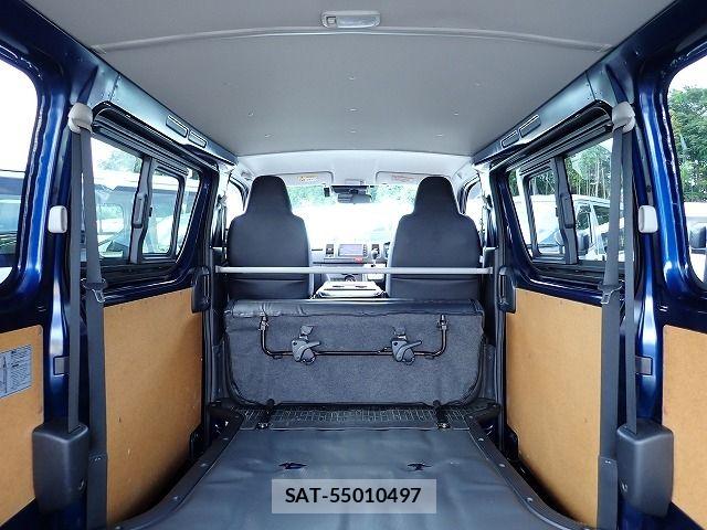 Toyota HIACE VAN 2021-11 7981359-25