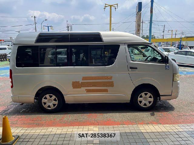 Toyota HIACE VAN 2005-11 8102319-15