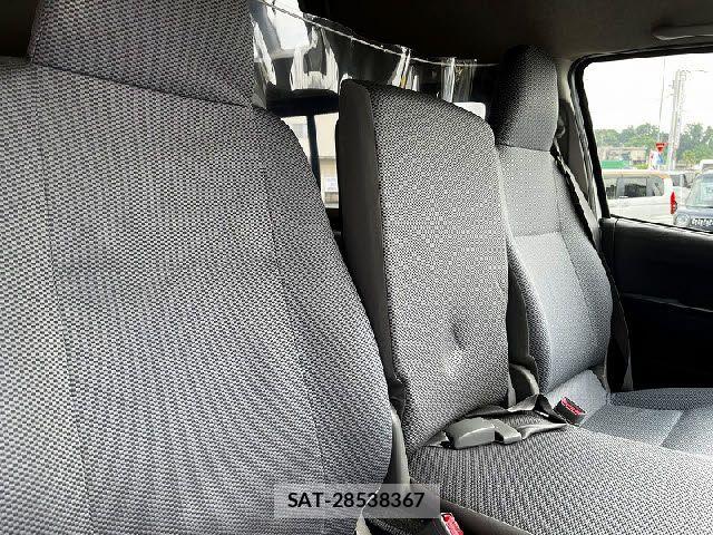 Toyota HIACE VAN 2005-11 8102319-22