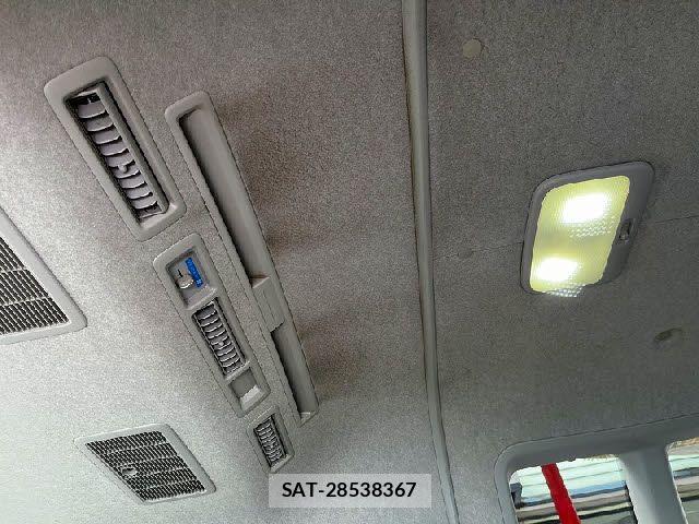 Toyota HIACE VAN 2005-11 8102319-25