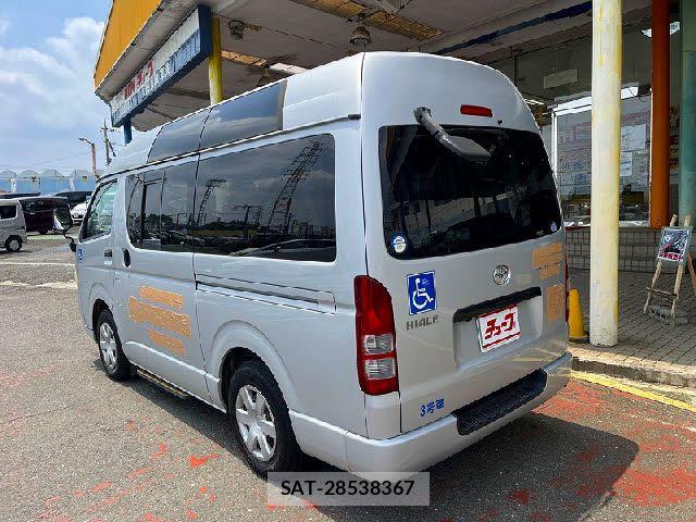 Toyota HIACE VAN 2005-11 8102319-8