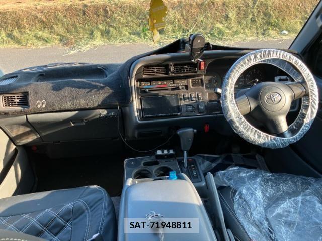 Toyota HIACE VAN 2004-03 8159405-1