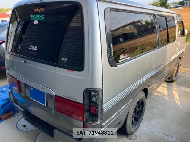 Toyota HIACE VAN 2004-03 8159405-6