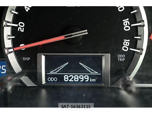 Toyota HIACE VAN 2018-05 8210703-27