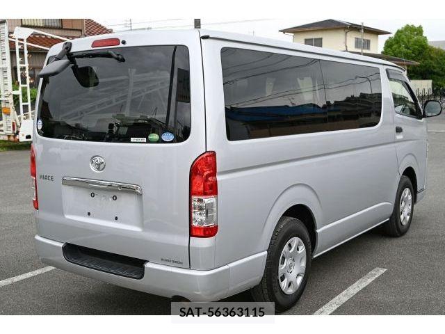 Toyota HIACE VAN 2018-05 8210703-4