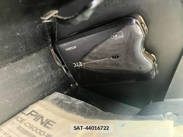 Toyota HIACE VAN 2013-07 8232175-20