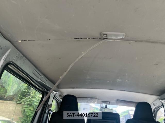 Toyota HIACE VAN 2013-07 8232175-8