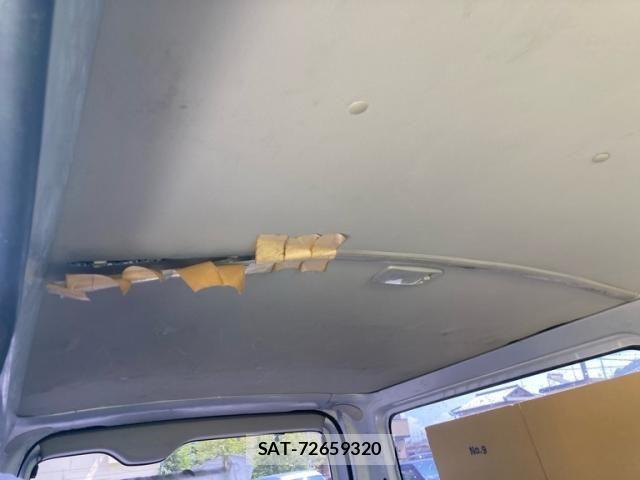 Toyota HIACE VAN 2011-08 8246959-17