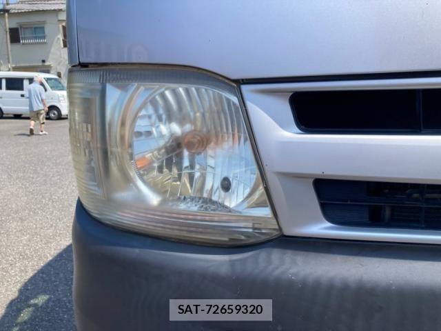 Toyota HIACE VAN 2011-08 8246959-3