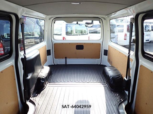 Toyota HIACE VAN 2021-09 8355797-26