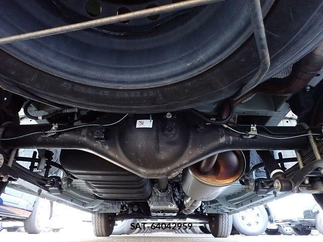 Toyota HIACE VAN 2021-09 8355797-28