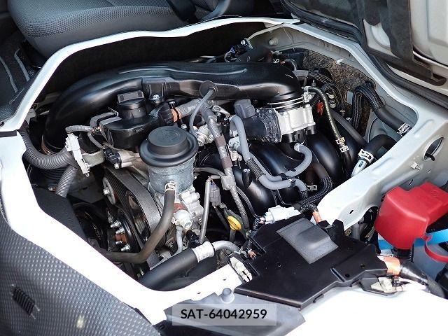 Toyota HIACE VAN 2021-09 8355797-29