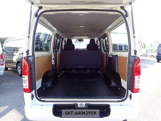 Toyota HIACE VAN 2021-09 8355797-6