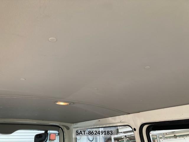 Toyota HIACE VAN 2005-08 8369446-12