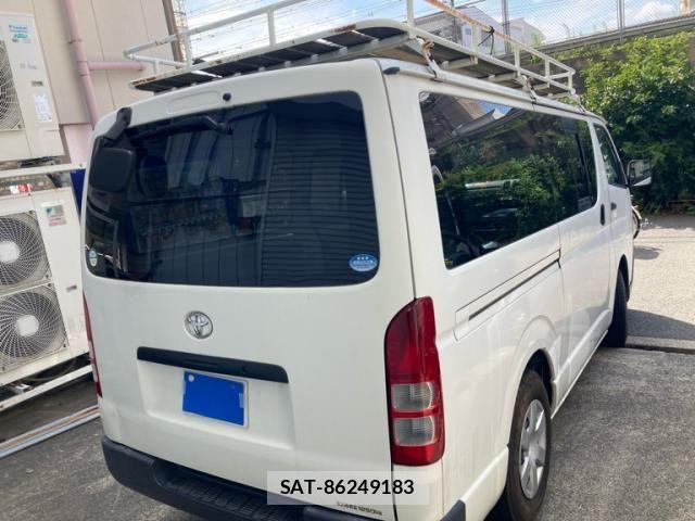 Toyota HIACE VAN 2005-08 8369446-3
