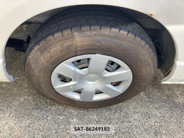 Toyota HIACE VAN 2005-08 8369446-8