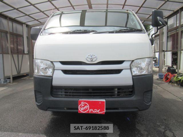 Toyota HIACE VAN 2015-12 8415507-13