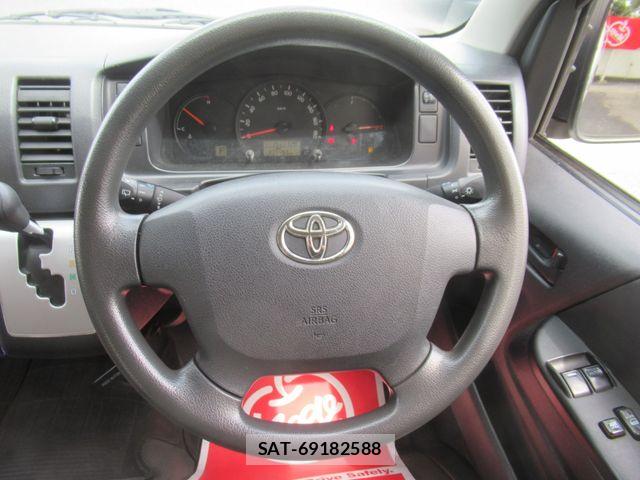 Toyota HIACE VAN 2015-12 8415507-16