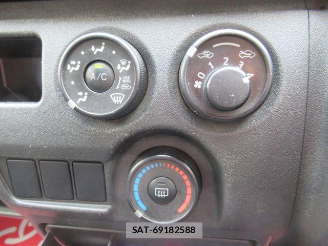 Toyota HIACE VAN 2015-12 8415507-19
