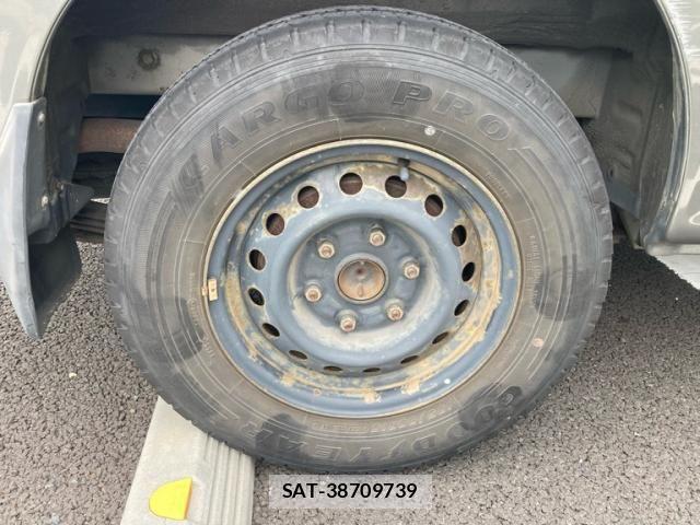 Toyota HIACE VAN 2003-11 8415502-7