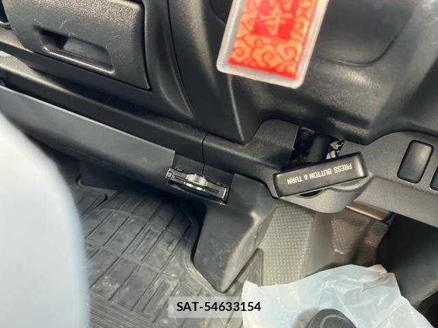Toyota HIACE VAN 2007-06 8563835-20