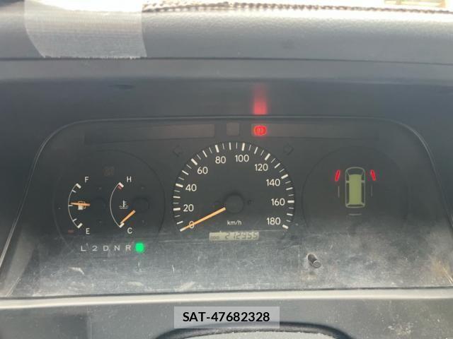 Toyota HIACE VAN 2004-05 8629400-16
