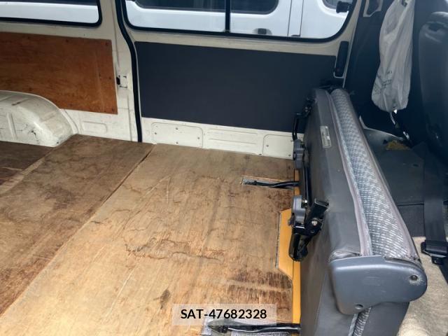 Toyota HIACE VAN 2004-05 8629400-22