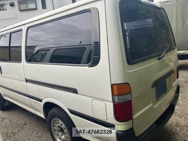 Toyota HIACE VAN 2004-05 8629400-3