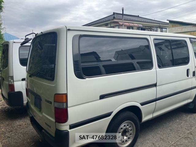Toyota HIACE VAN 2004-05 8629400-4