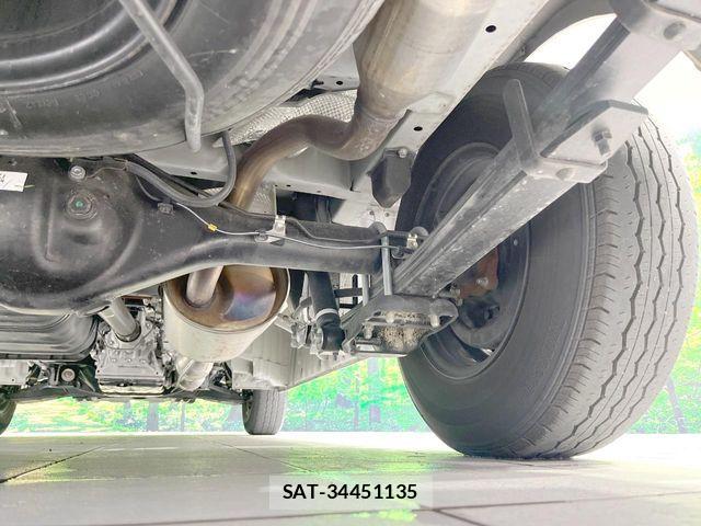Toyota HIACE VAN 2025-04 8746396-19