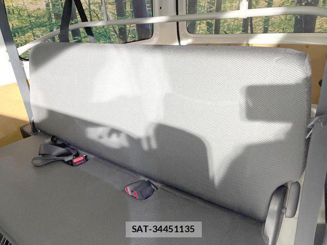 Toyota HIACE VAN 2025-04 8746396-8