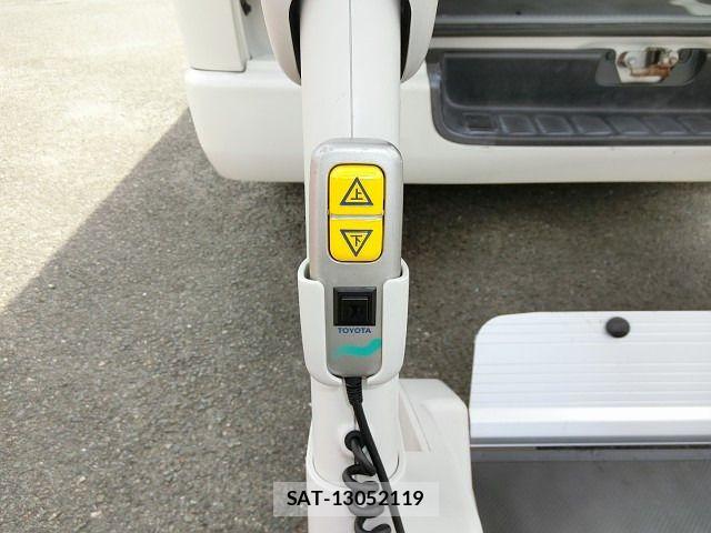 Toyota HIACE VAN 2007-07 8872285-16
