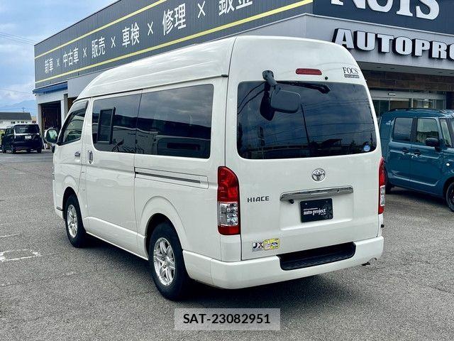 Toyota HIACE VAN 2018-11 8882644-23