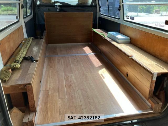 Toyota HIACE VAN 2003-09 8415518-8