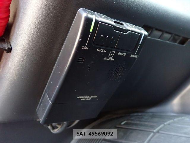 Toyota HIACE VAN 2021-01 7226199-12