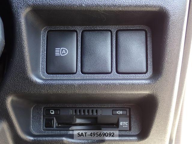 Toyota HIACE VAN 2021-01 7226199-14