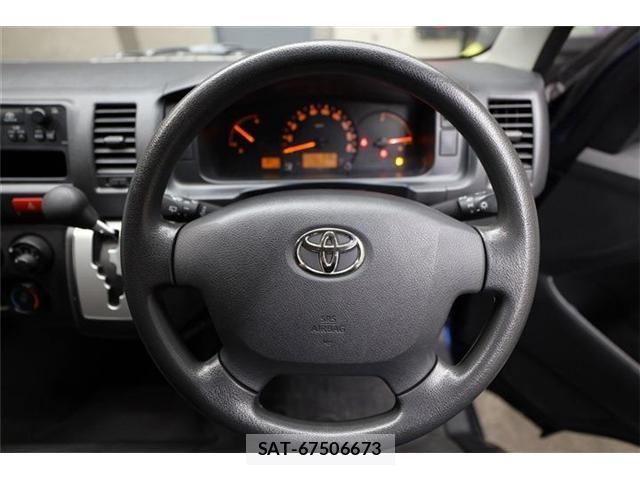 Toyota HIACE VAN 2016-08 7252609-18