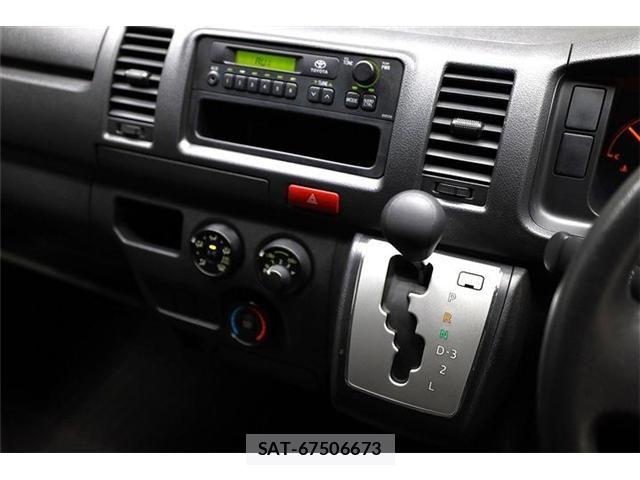Toyota HIACE VAN 2016-08 7252609-21