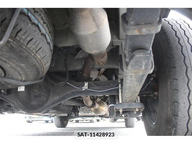 Toyota HIACE VAN 2021-08 7273170-17