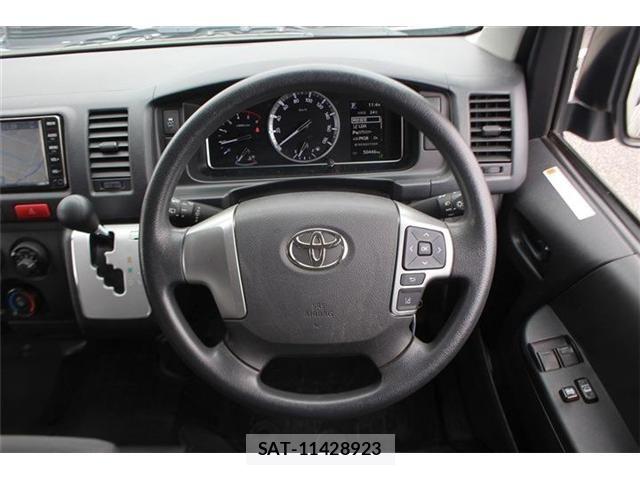 Toyota HIACE VAN 2021-08 7273170-24