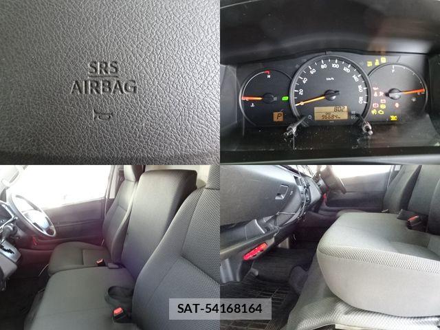 Toyota HIACE VAN 2019-12 7330698-21