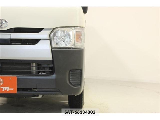 Toyota HIACE VAN 2018-02 7620843-12