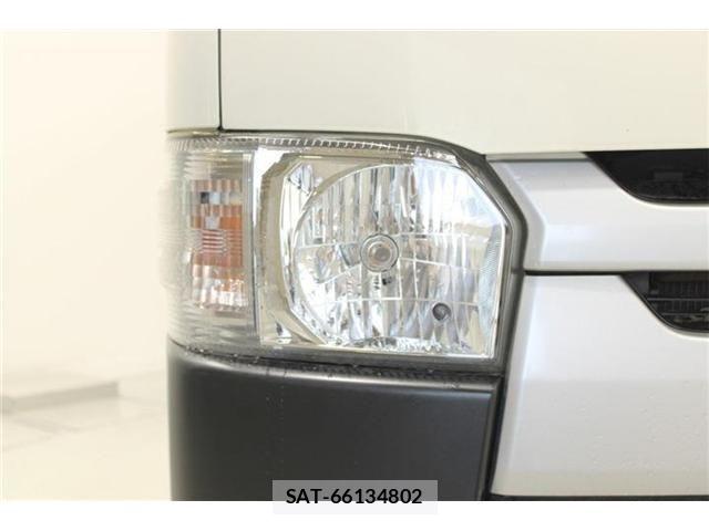 Toyota HIACE VAN 2018-02 7620843-15