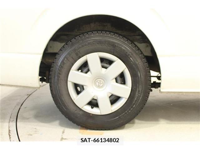 Toyota HIACE VAN 2018-02 7620843-21