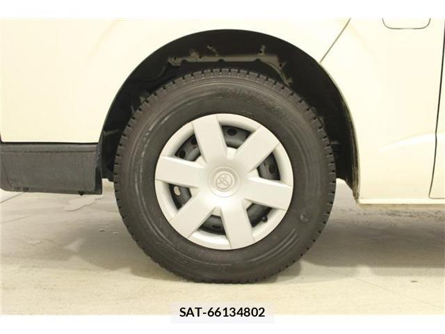Toyota HIACE VAN 2018-02 7620843-23